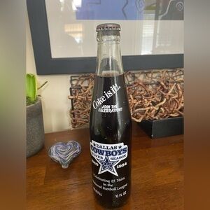 VTG Coca Cola Coke Dallas Cowboys 1960/1984 Silver
Season 10oz Unopened …